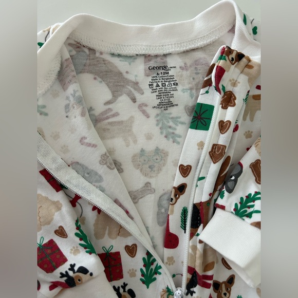 George Holiday Pups Footie - Picture 4 of 5